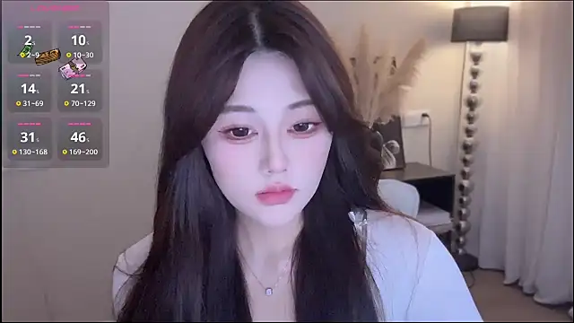 Strawberrybabyy1 online show from 12.01.25