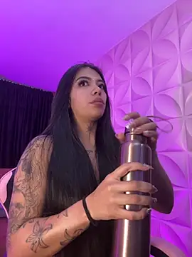 NattGomez online show from 09.25.25