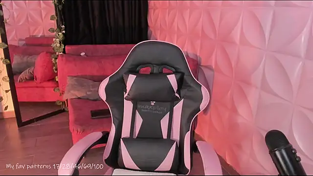 NattGomez online show from 04.08.26