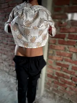 Snapshot of DiyAsingHh chatting on 10.03.25 DiyAsingHh online show from 10.03.25