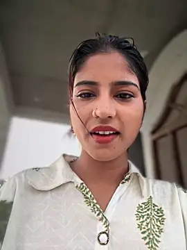 Snapshot of DiyAsingHh chatting on 10.17.25 DiyAsingHh online show from 10.17.25