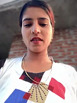 Snapshot of DiyAsingHh chatting on 10.21.25 DiyAsingHh online show from 10.21.25