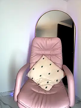 playsecrets online show from 10.04.25