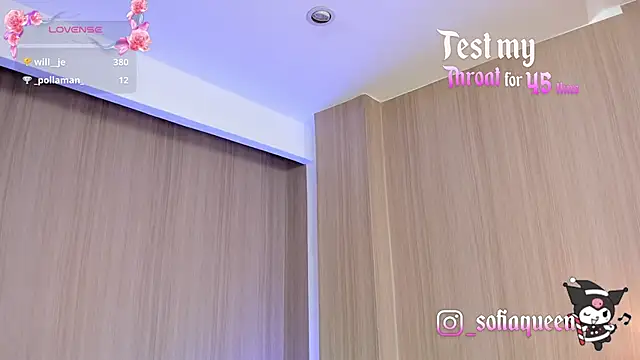 SoffiQueen online show from 12.19.24