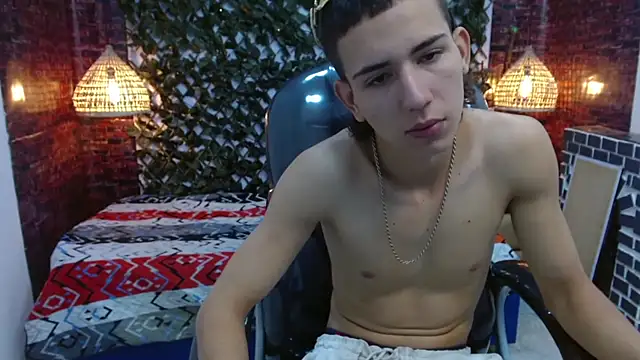 Snapshot of JackSwan18 chatting on 01.17.25 JackSwan18 online show from 01.17.25