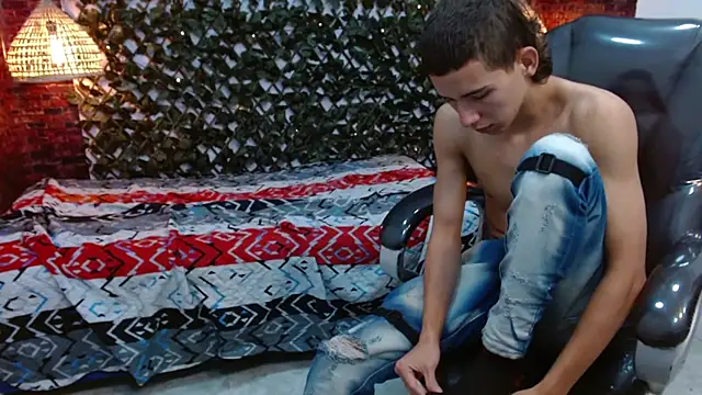 Snapshot of JackSwan18 chatting on 01.22.25 JackSwan18 online show from 01.22.25