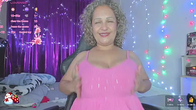 Snapshot of jonson- chatting on 12.26.24 jonson- online show from 12.26.24
