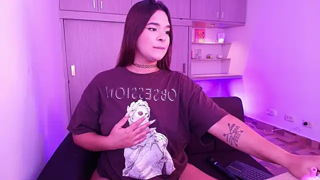 Snapshot of Shenoa1 chatting on 03.11.25 Shenoa1 online show from 03.11.25