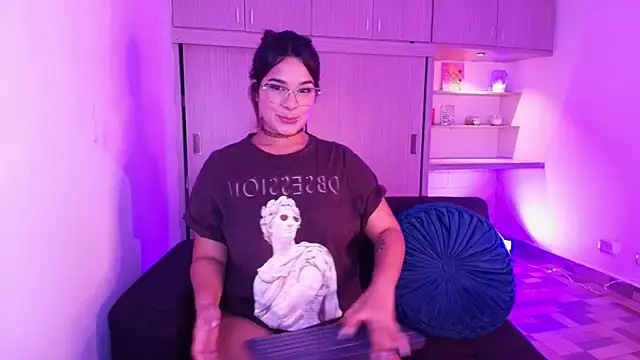 Snapshot of Shenoa1 chatting on 03.12.25 Shenoa1 online show from 03.12.25