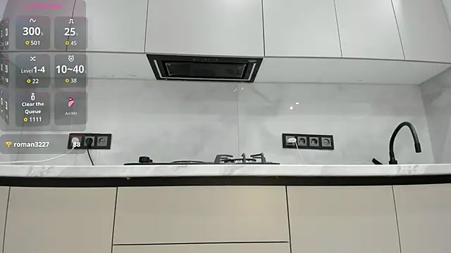 Snapshot of Mia_Meow_ chatting on 10.07.25 Mia Meow  online show from 10.07.25