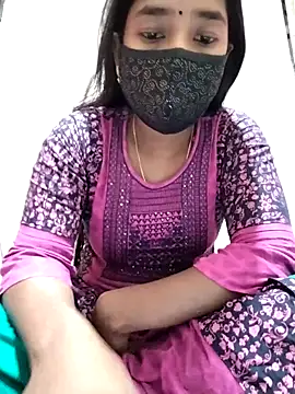 Snapshot of Etha-Moni chatting on 03.06.25 Etha-Moni online show from 03.06.25