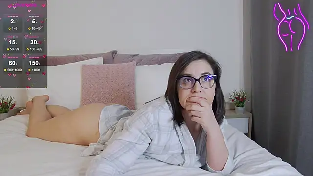 SophieeRain online show from 02.16.25