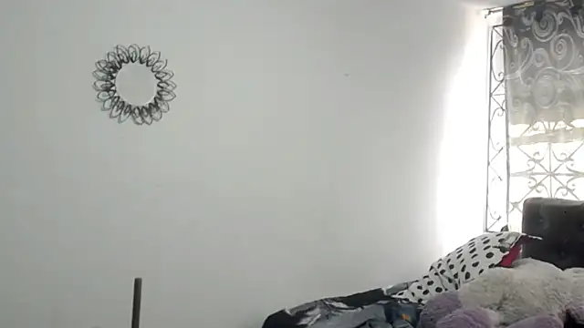 Snapshot of shopyymessyy chatting on 01.23.25 shopyymessyy online show from 01.23.25