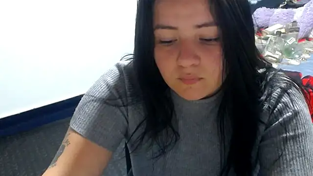 Snapshot of shopyymessyy chatting on 01.24.25 shopyymessyy online show from 01.24.25