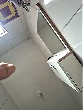 luuhcat09 online show from 11.20.25