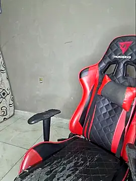 luuhcat09 online show from 11.20.25