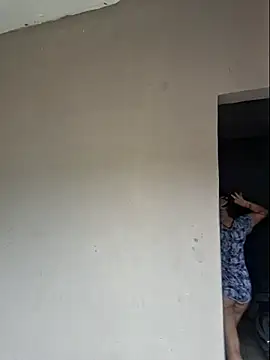 luuhcat09 online show from 11.23.25