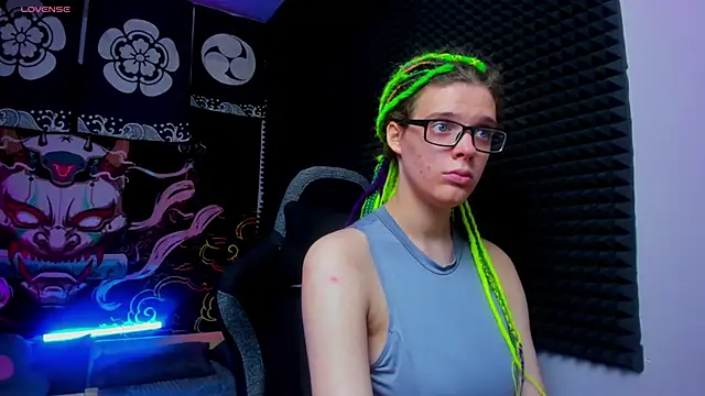 KIKI Krash online show from 09.26.25