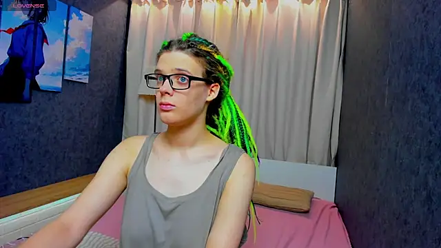 KIKI Krash online show from 10.03.25