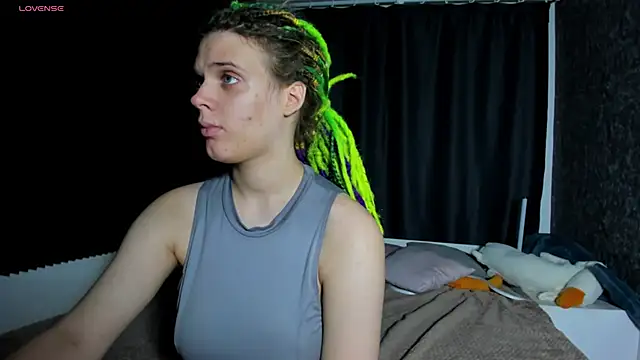 KIKI Krash online show from 10.16.25