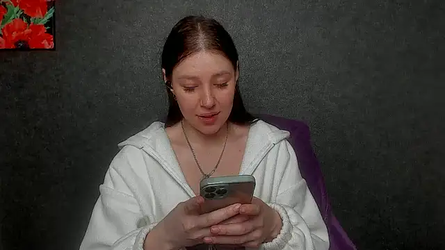 Snapshot of Sannyflover chatting on 01.15.25 Sannyflover online show from 01.15.25