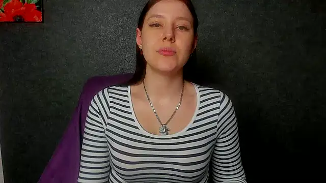 Snapshot of Sannyflover chatting on 02.21.25 Sannyflover online show from 02.21.25