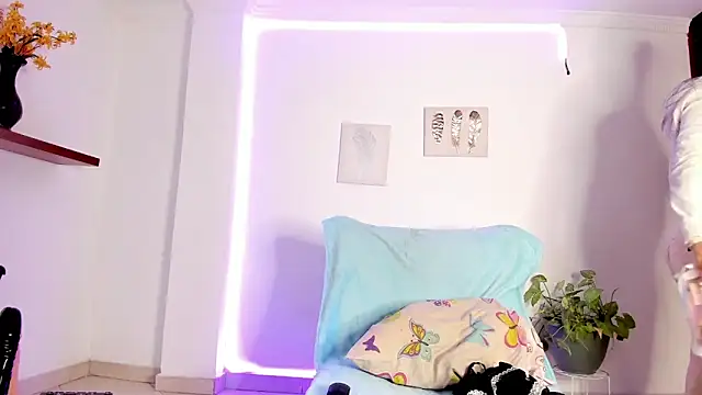 anniesweet- online show from 11.13.25