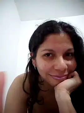 Carliina Soussa online show from 02.02.25