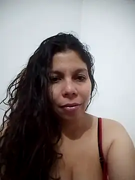 Carliina Soussa online show from 02.13.25