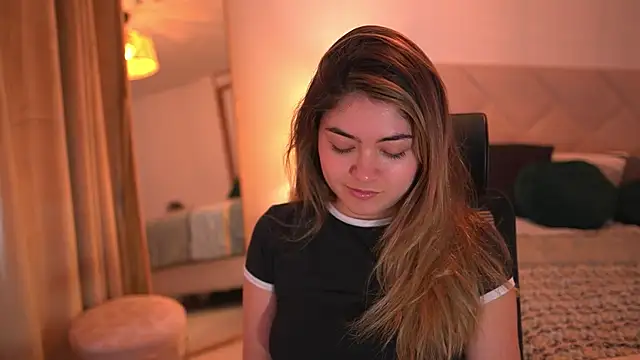 Lau Bee online show from 04.18.26