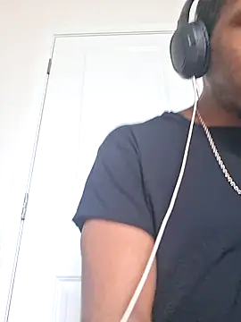 Snapshot of bigboytoy912 chatting on 06.19.26 bigboytoy912 online show from 06.19.26