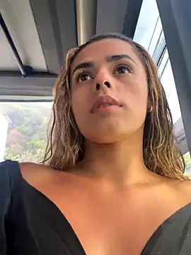 ZoeJohnsoon online show from 11.18.25