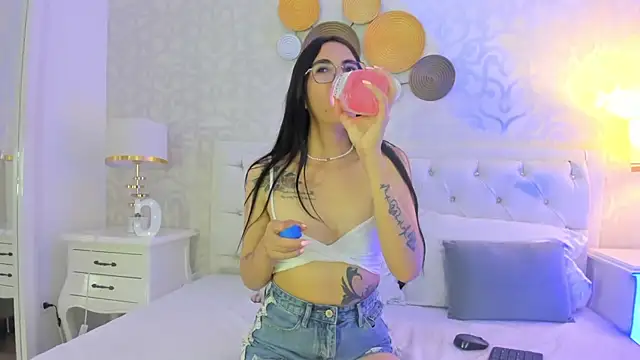 Clarisse28 online show from 01.08.25