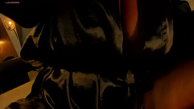 SavannahStorm online show from 11.13.25