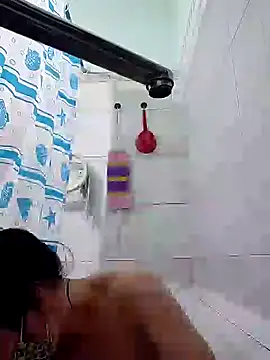 Snapshot of MikaKors chatting on 01.02.25 MikaKors online show from 01.02.25