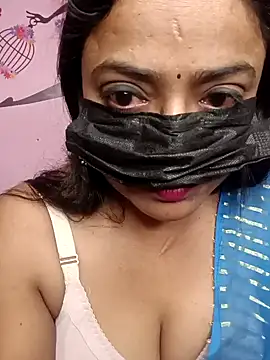 Snapshot of Cute_Kritika chatting on 01.05.25 Cute Kritika online show from 01.05.25