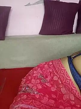 Snapshot of Cute_Kritika chatting on 02.07.25 Cute Kritika online show from 02.07.25