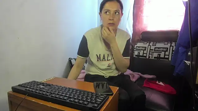 Snapshot of Nathaly_love96 chatting on 05.15.26 Nathaly love96 online show from 05.15.26