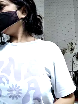 illay love online show from 02.26.25
