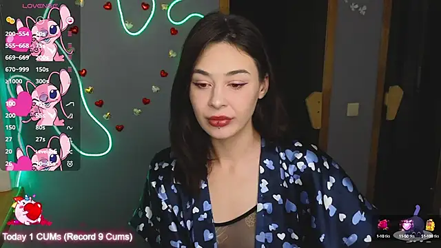 Snapshot of NataliMillers chatting on 03.18.25 NataliMillers online show from 03.18.25