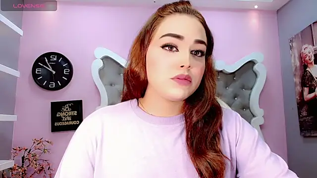 Sophia-Isabella online show from 01.04.25