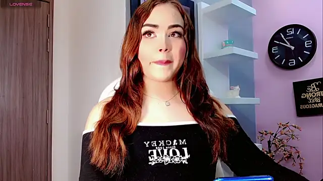 Sophia-Isabella online show from 01.14.25
