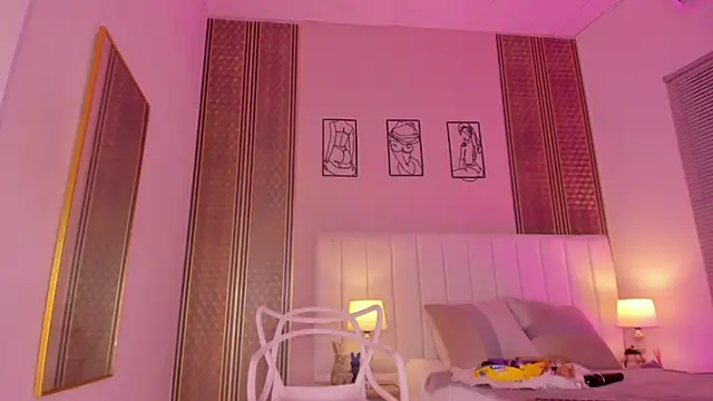 zoe sky  online show from 11.04.25