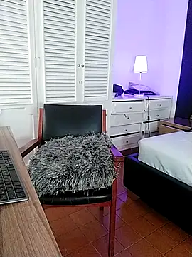 Adel Nesbiit online show from 03.15.26