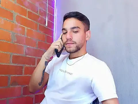 Leandro valenzuela online show from 10.02.25