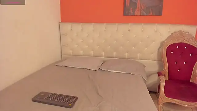 tachala  online show from 10.15.25