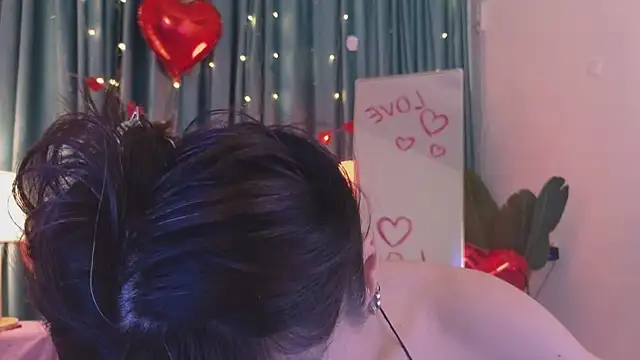 AudreyMell online show from 02.11.25