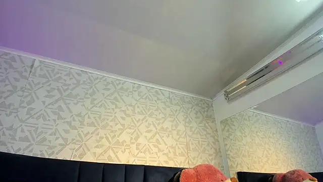 Snapshot of ElaaPerez chatting on 09.26.25 ElaaPerez online show from 09.26.25