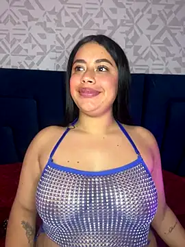 Snapshot of ElaaPerez chatting on 10.11.25 ElaaPerez online show from 10.11.25