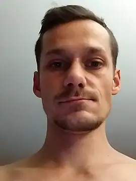 Snapshot of Crazzy_Maiky chatting on 01.04.25 Crazzy Maiky online show from 01.04.25